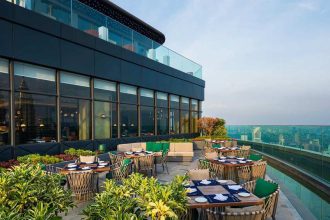 The World’s 10 Most Beautiful Rooftop Bars and Restaurants